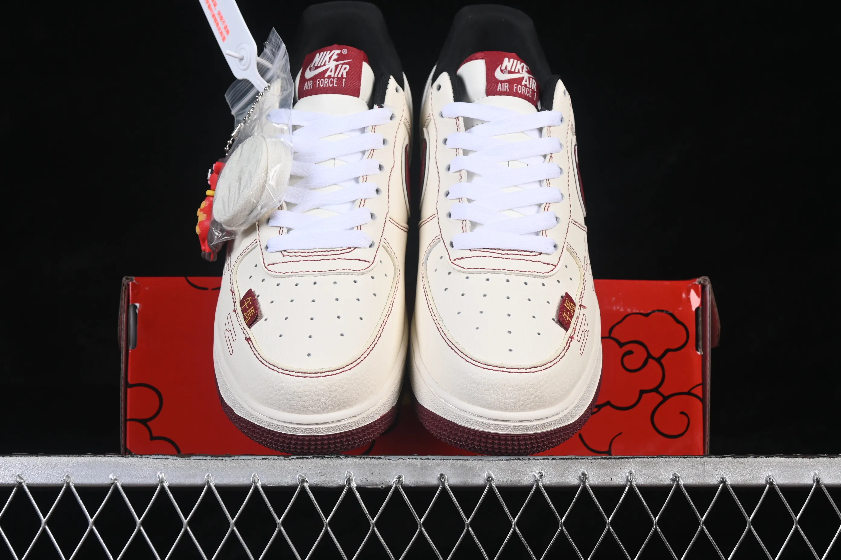 All categories Nk Air Force 1 Air Force series Nk Air Force 1 Low Air Force low-top Nike Air Force 1'07 Low Limited to the Year of the Horse, immediate success Air Force 1 low-top casual sneakers DN1688-823